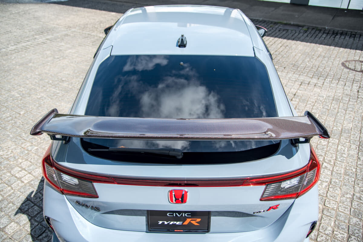 【画像ギャラリー】ホンダ新型「シビックタイプR」の純正アクセサリー全部見せます! ホンダアクセス謹製パーツは新車購入時に装着して正解 ...