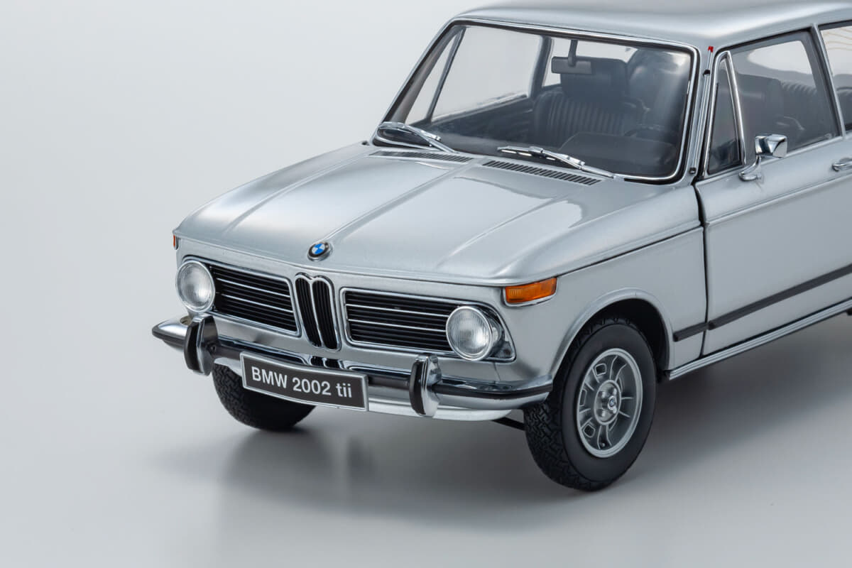 21年ぶりに再販！ 京商から「1/18スケール BMW2002tii」が登場 ...