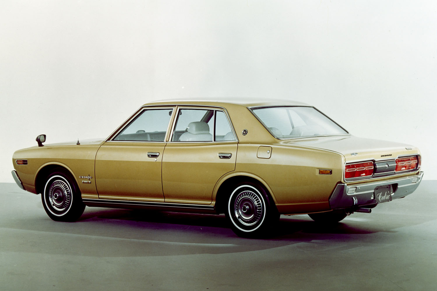 いつかは 打倒クラウン かつて覇を競った セドグロ シーマ など国産高級セダンたちを今こそ振り返ろう 画像7 Auto Messe Web カスタム アウトドア 福祉車両 モータースポーツなどのカーライフ情報が満載