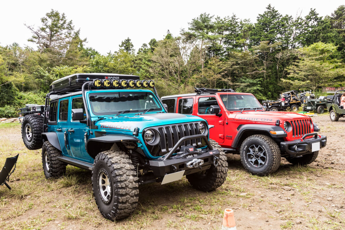 【画像ギャラリー】総数72台の歴代「ジープ」が集結！ 「ウィリス」から「ラングラー」までそろった「ジープジャンボリー」のアウトドアな1日とは