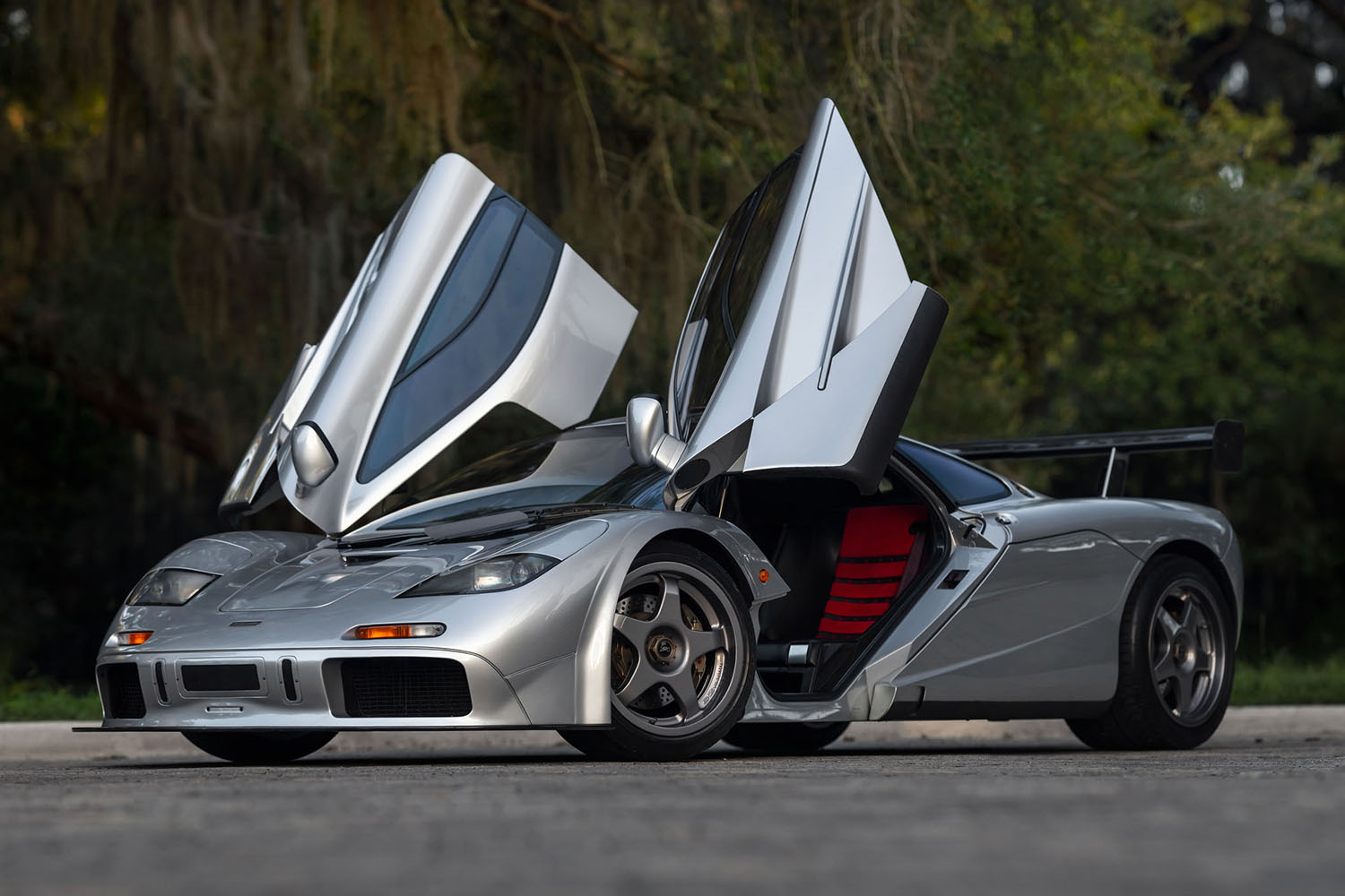 世界に1台だけの仕様をまとったマクラーレン「F1」