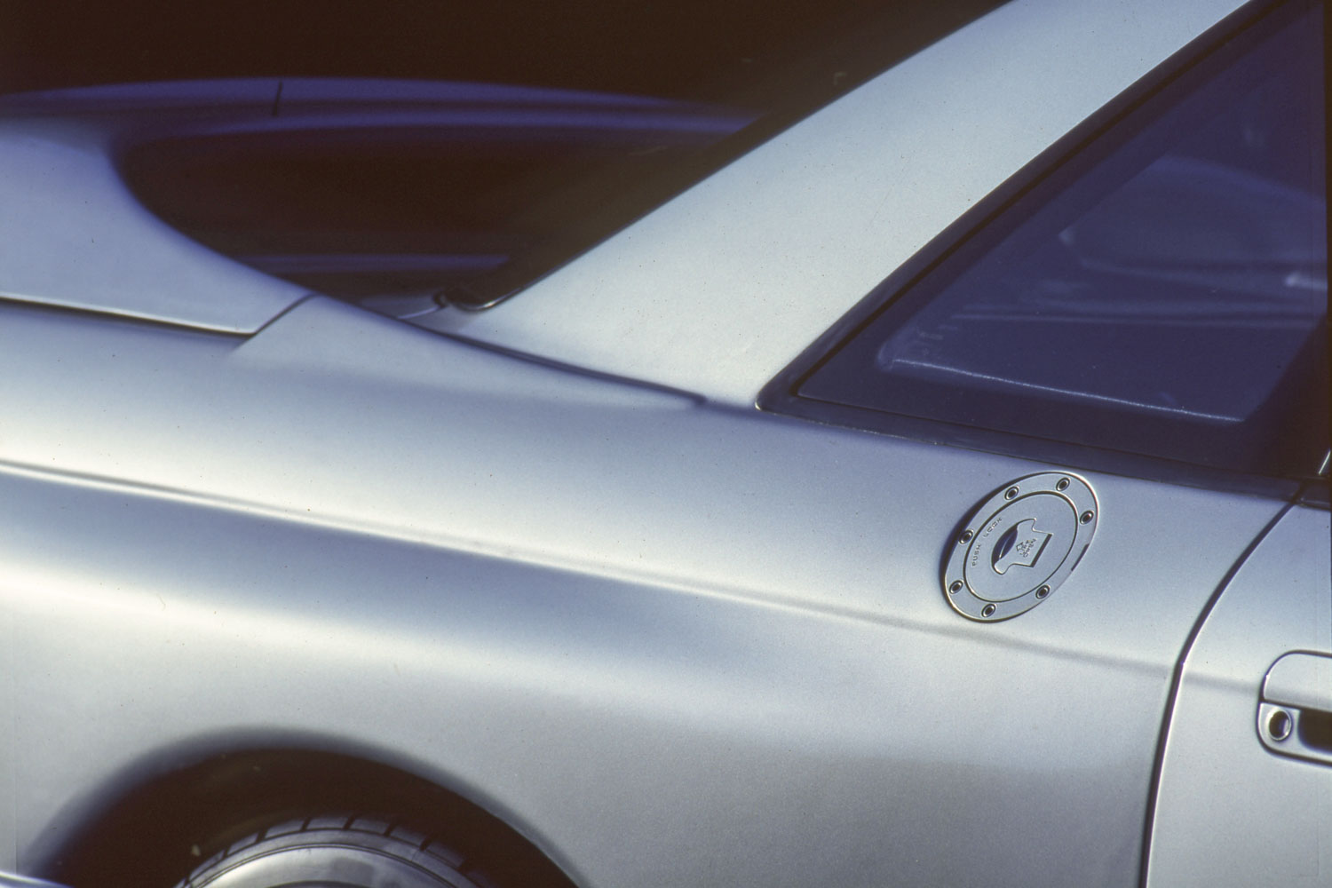 【画像ギャラリー】たった2台のみ販売! スカイラインR32「GT-R」ベースの「ZERO−R」とは? HKS渾身のコンプリートカーでした ...