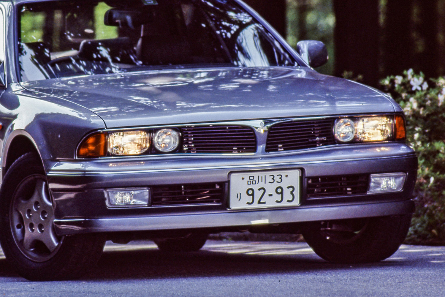 バブル時代のオジサンセダン決定版！ 三菱「ディアマンテ」はお値打ちV6搭載車としてブームでした | ～カスタム・アウトドア・福祉車両・モーター ...
