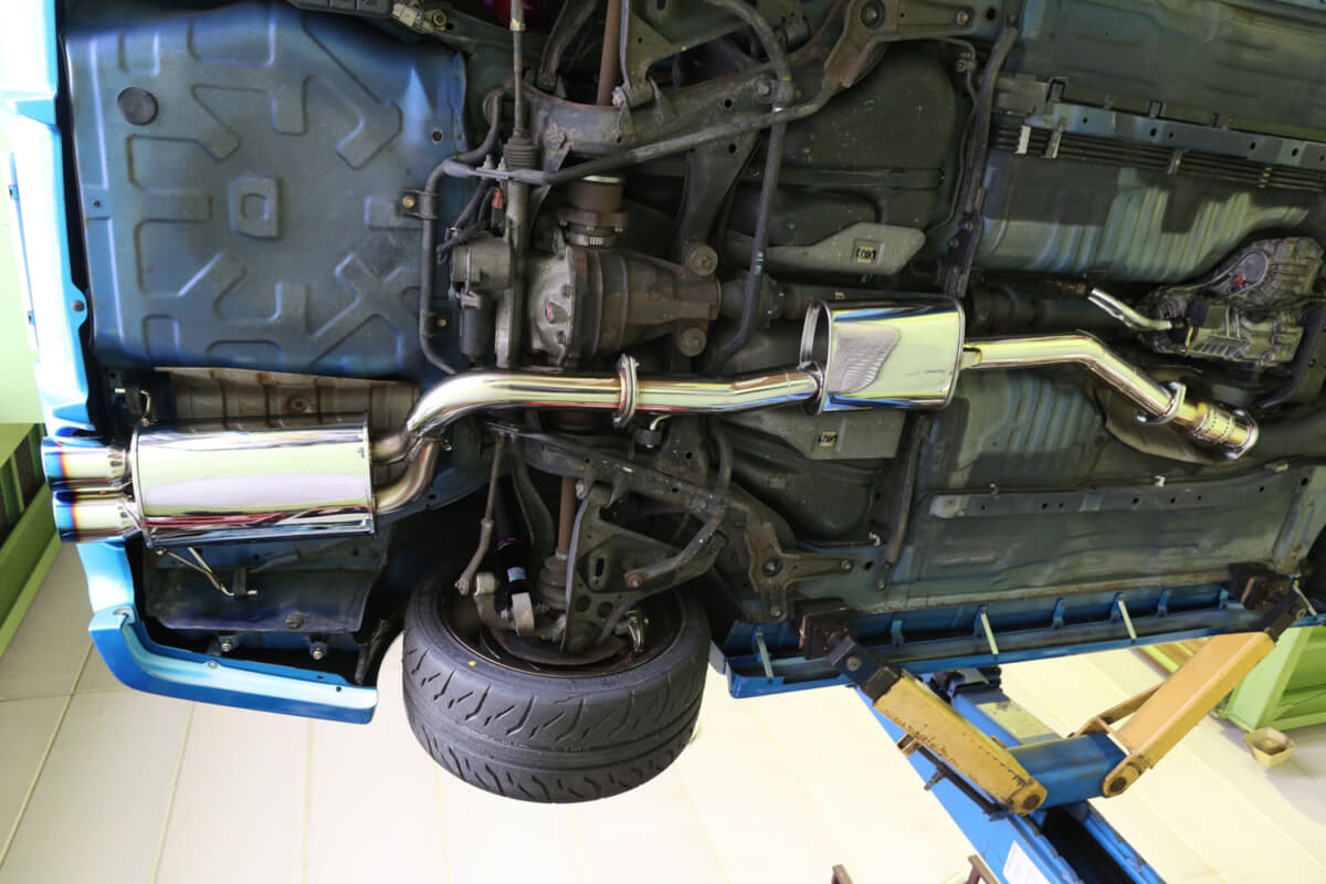 存在感抜群の社外マフラーは見た目だけじゃない 出力アップしても車検対応のサウンドになるヒミツとは 画像3 Auto Messe Web カスタム アウトドア 福祉車両 モータースポーツなどのカーライフ情報が満載