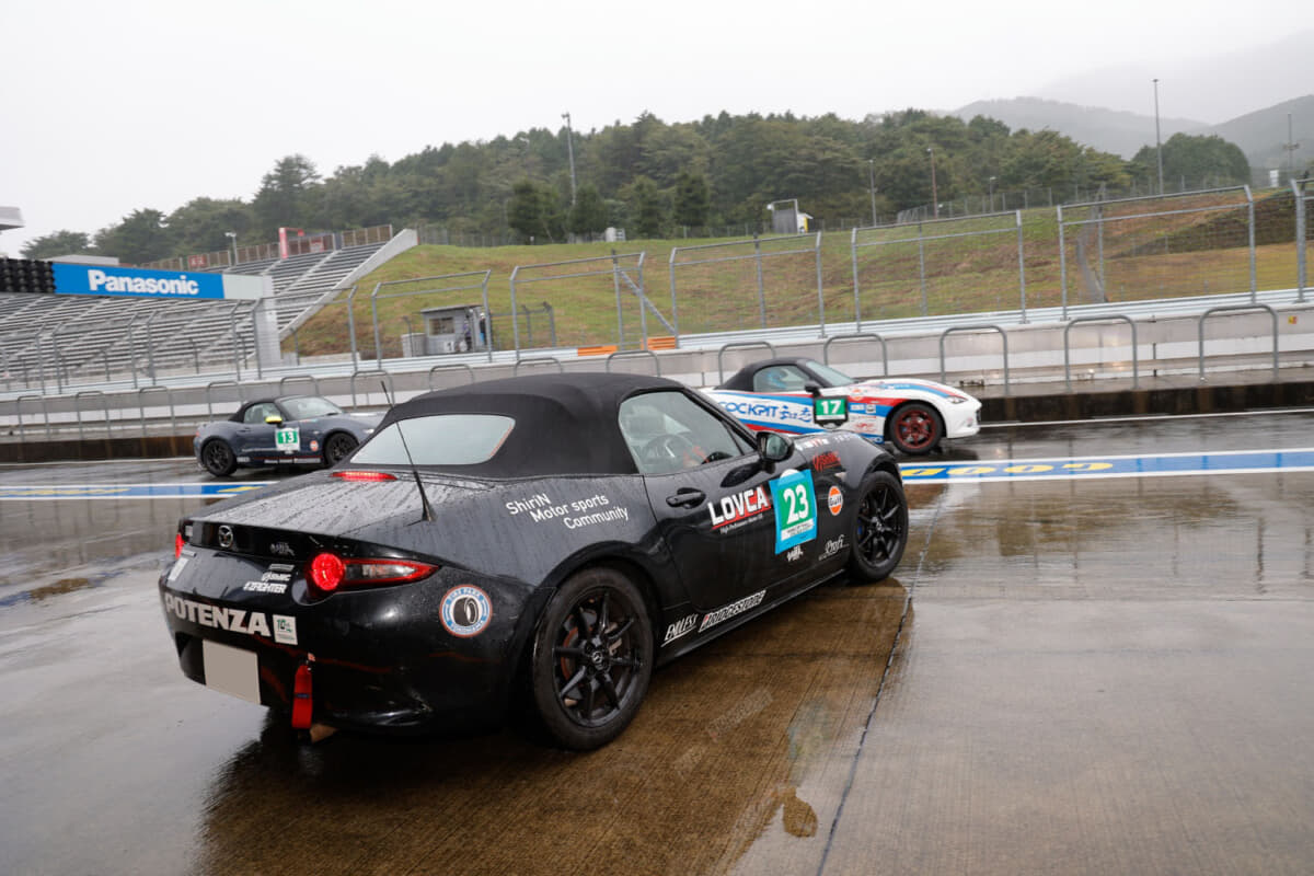 マツダファン エンデュランス に参戦 素人でも楽しい人気耐久レースに出場して分かったこととは 画像8 Auto Messe Web カスタム アウトドア 福祉車両 モータースポーツなどのカーライフ情報が満載 マツダファン エンデュランス に参戦 素人でも楽しい人気耐久レースに出場して分かったこととは 画像8 Auto Messe Web カスタム アウトドア 福祉車両 モータースポーツなどのカーライフ情報が満載