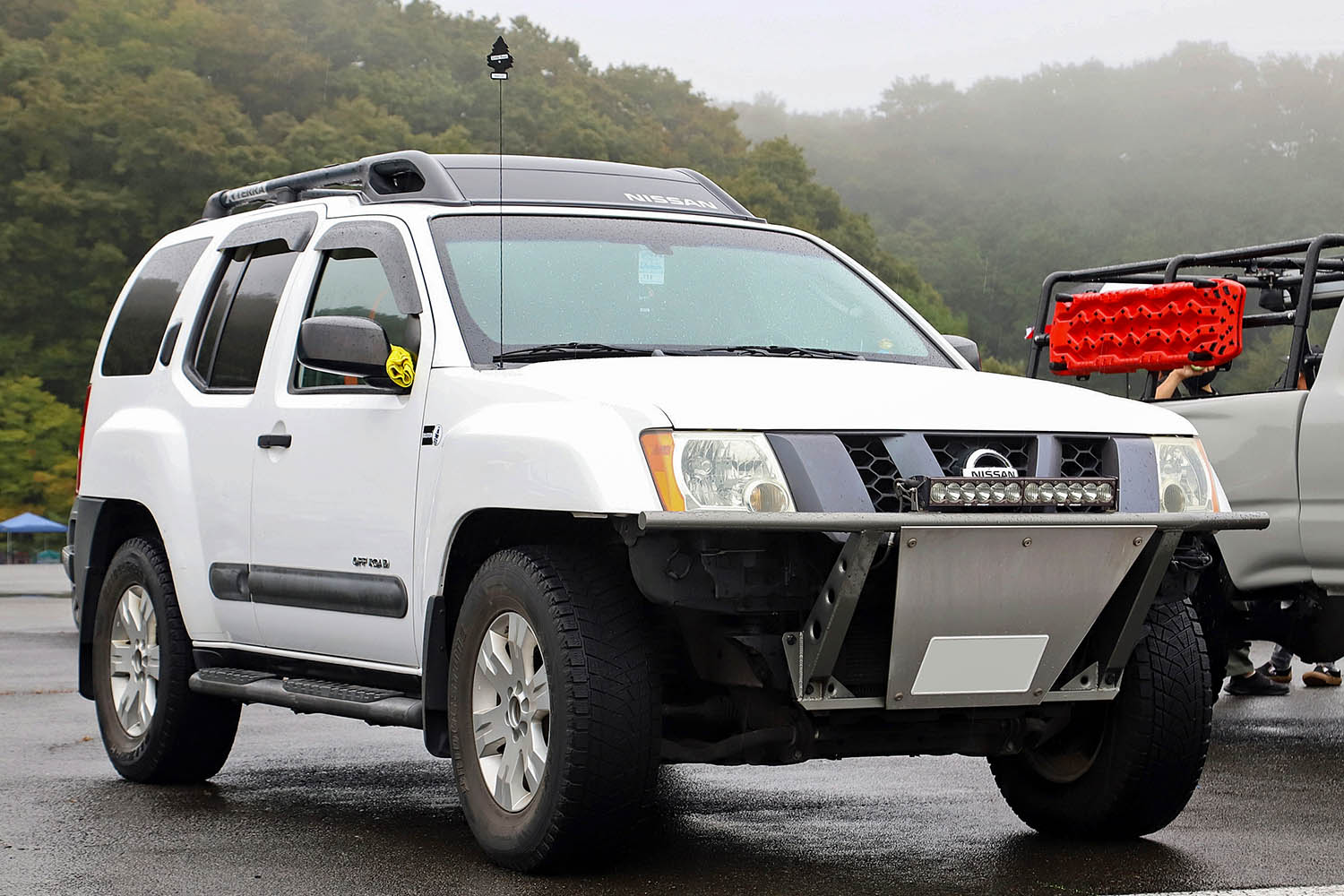 北米仕様の日産SUV「エクステラ」をカスタム