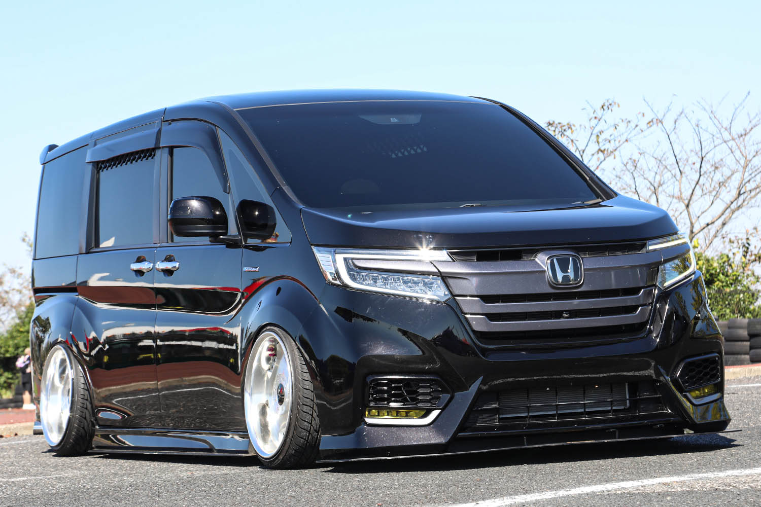 ワイドボディ化されたホンダ「ステップワゴン」