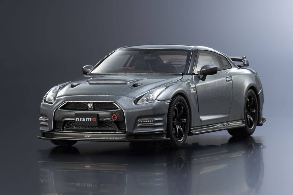 1000台限定】日産「R35GT-R」のニスモデモカーが1/43で蘇る！ 京商 ...