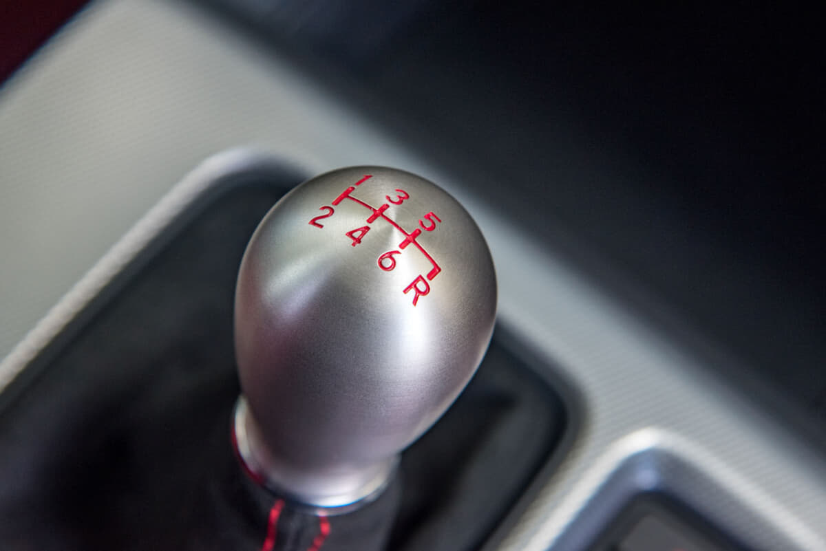 バック の入れ方が分からない 意外とたくさんあるマニュアル車のシフトパターンを解説します カスタム アウトドア 福祉車両 モータースポーツなどのカーライフ情報が満載 Auto Messe Web
