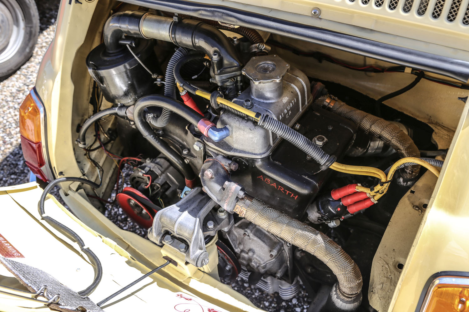 1974年式フィアット500Rのオーナーは25歳