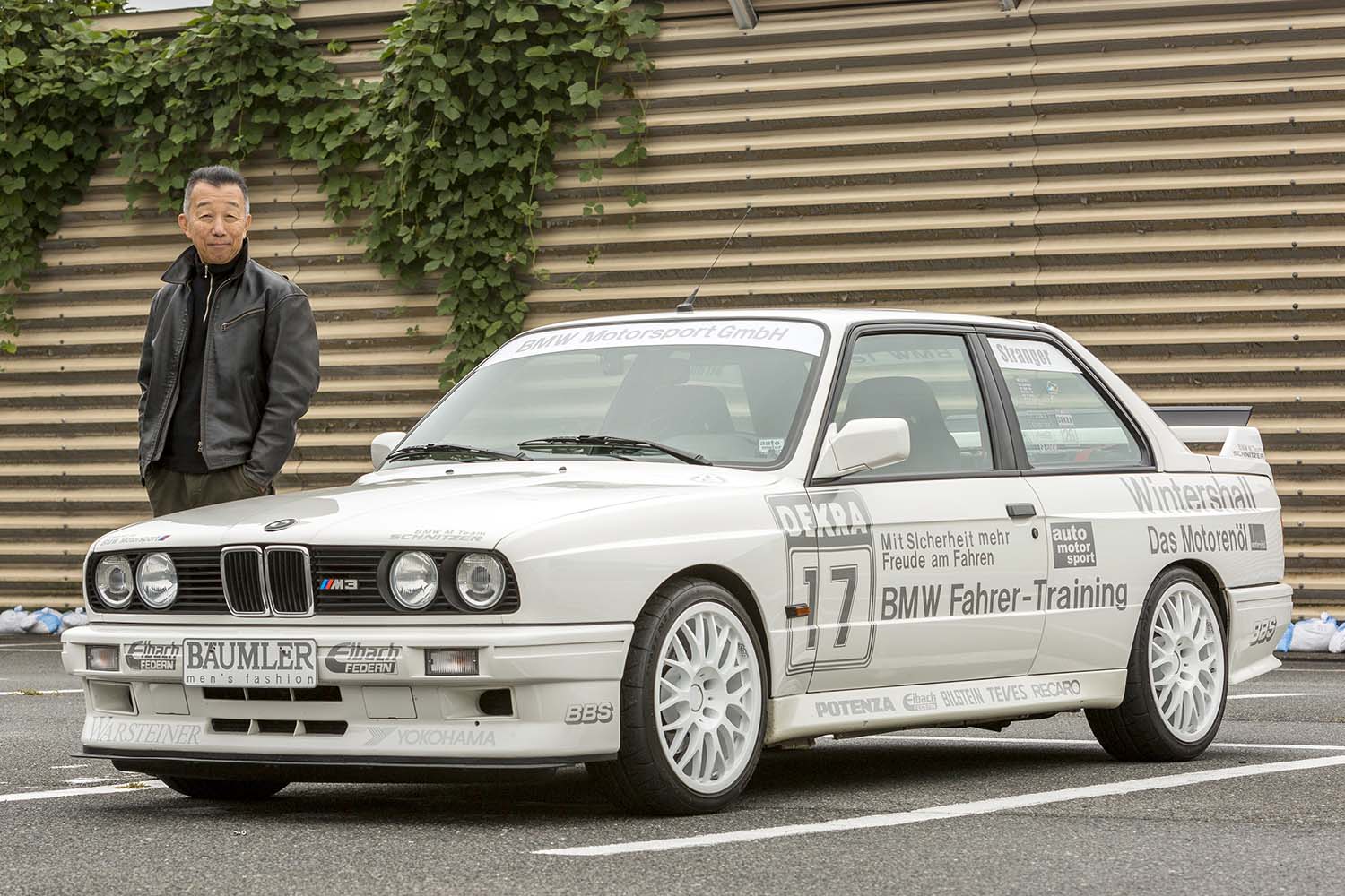 自作デカールのセンスが光るBMW E30「M3」