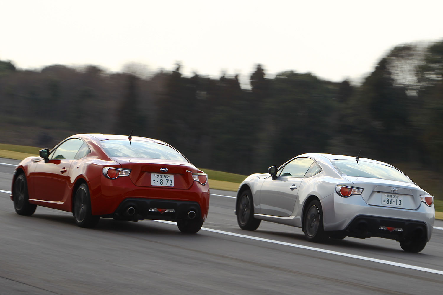 編集部厳選 中古で選ぶ初めての 走って楽しい クルマは Z33 フェアレディz に スイスポ がオススメです 画像1 Auto Messe Web カスタム アウトドア 福祉車両 モータースポーツなどのカーライフ情報が満載