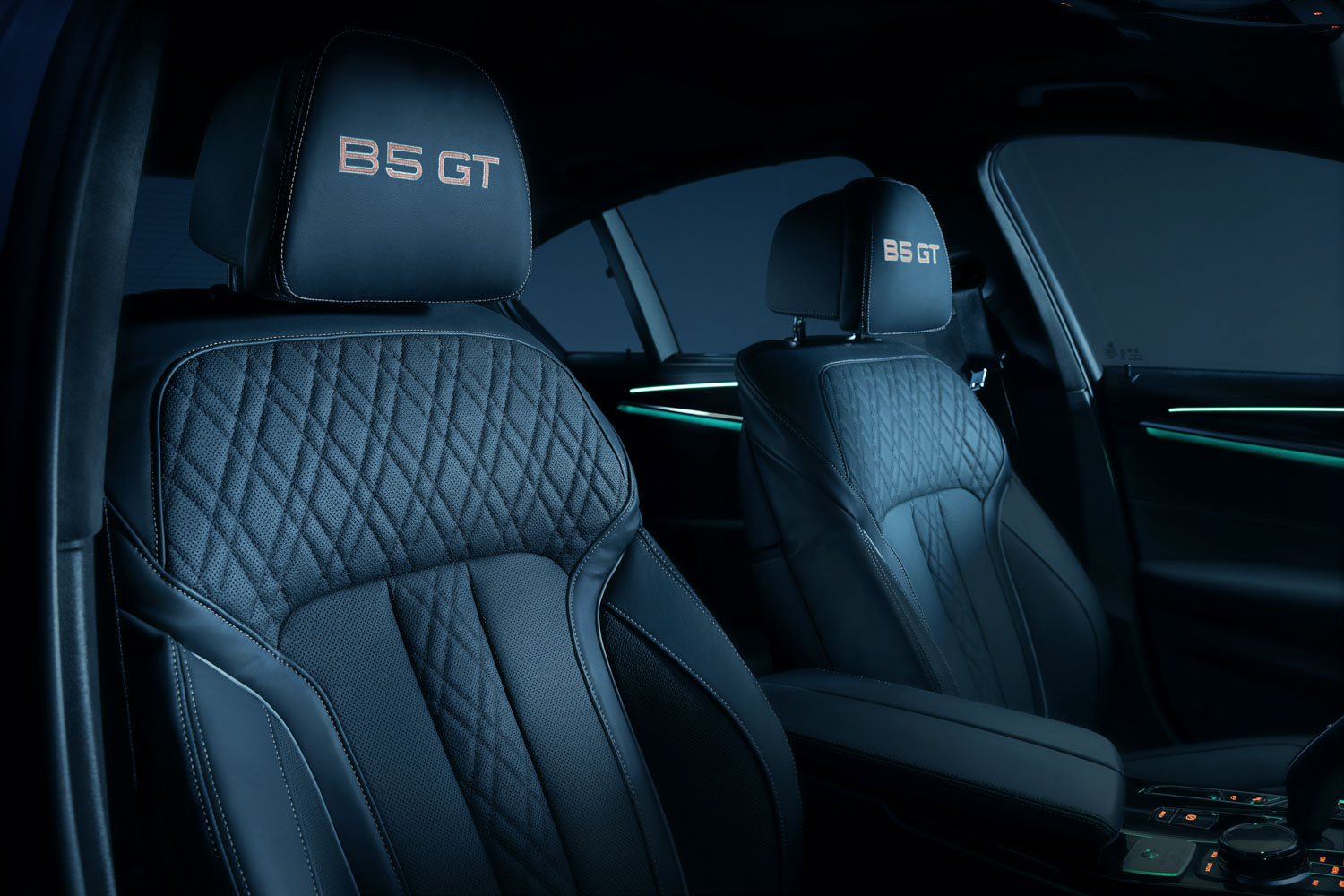BMWアルピナ B5 GTの内装