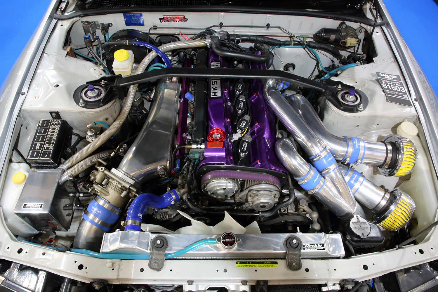 美品 GT-R いがらっぽい 純正 フェンダー R1