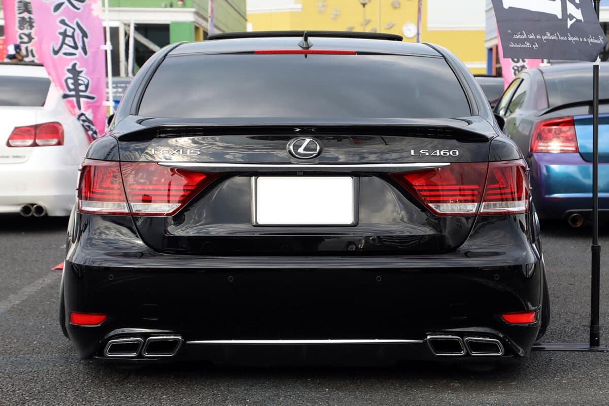 【画像ギャラリー】レクサス「LS460」にHKSスーパーチャージャーをセット！ 昭和世代に刺さるカスタム満載の大人アーバン仕様とは