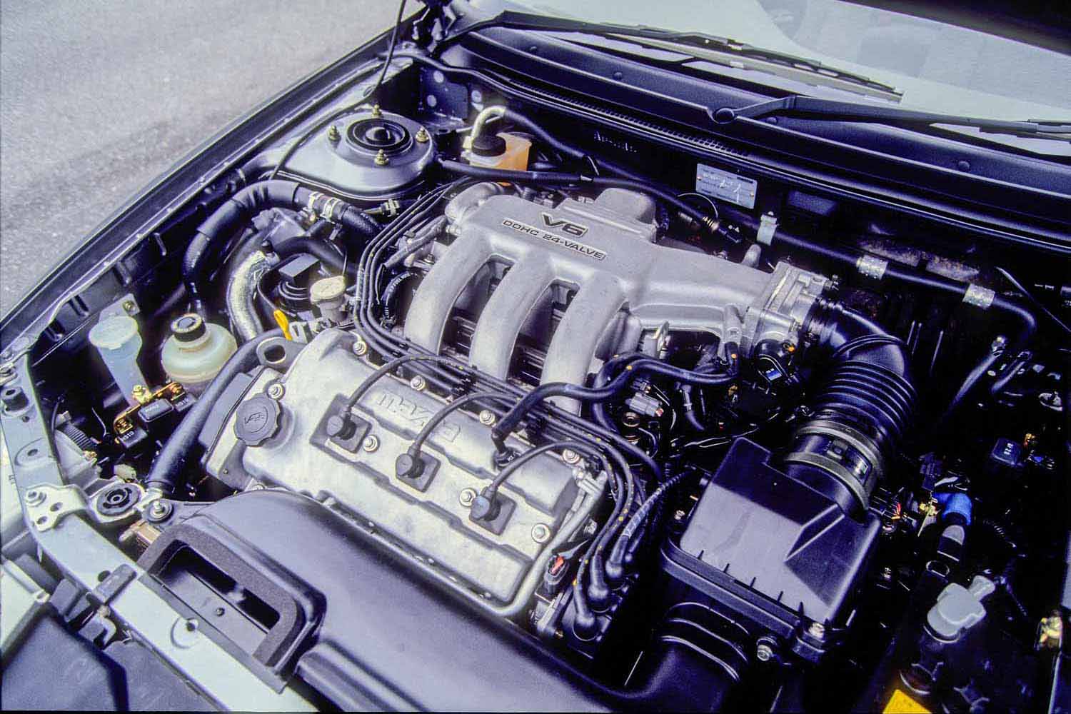 マツダ クロノスの2L V6エンジン
