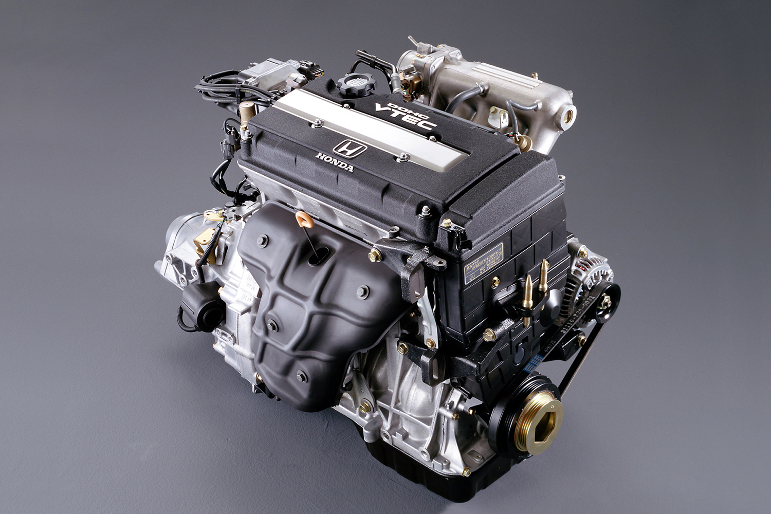 【画像ギャラリー】「ボクサー」「ロータリー」「VTEC」あなたはいくつ聞き分けられる？ 特徴的だった懐かしのエンジンサウンドとは AUTO