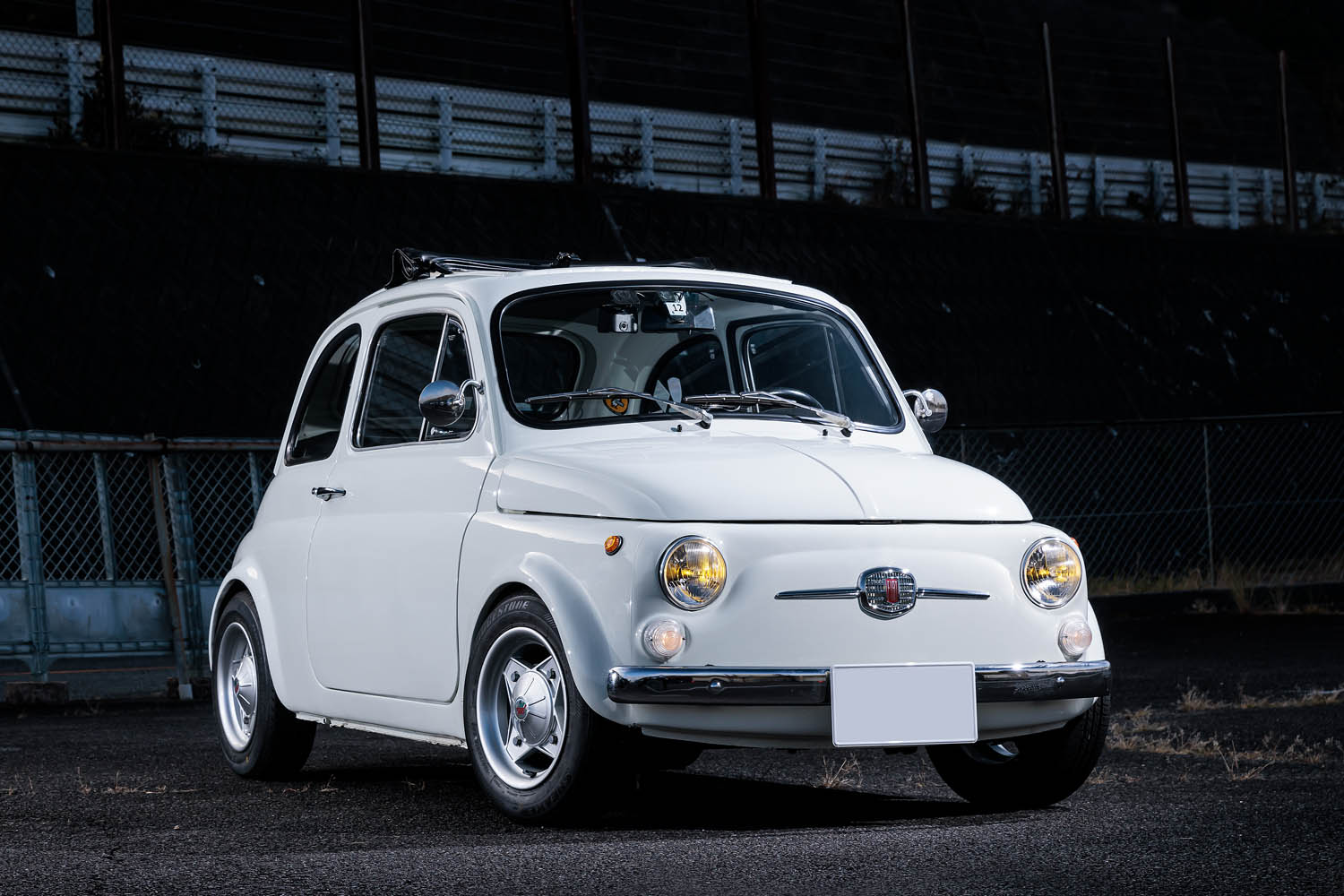 FIAT500 Lタイプ クラシック ステアリング フィアット FIAT500 Lタイプ クラシック ステアリング フィアット 2025年