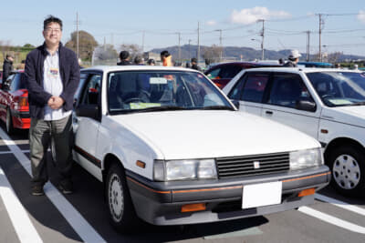 1983年式いすゞ フローリアン アスカLS2.0ターボと、オーナーの多賀正和さん