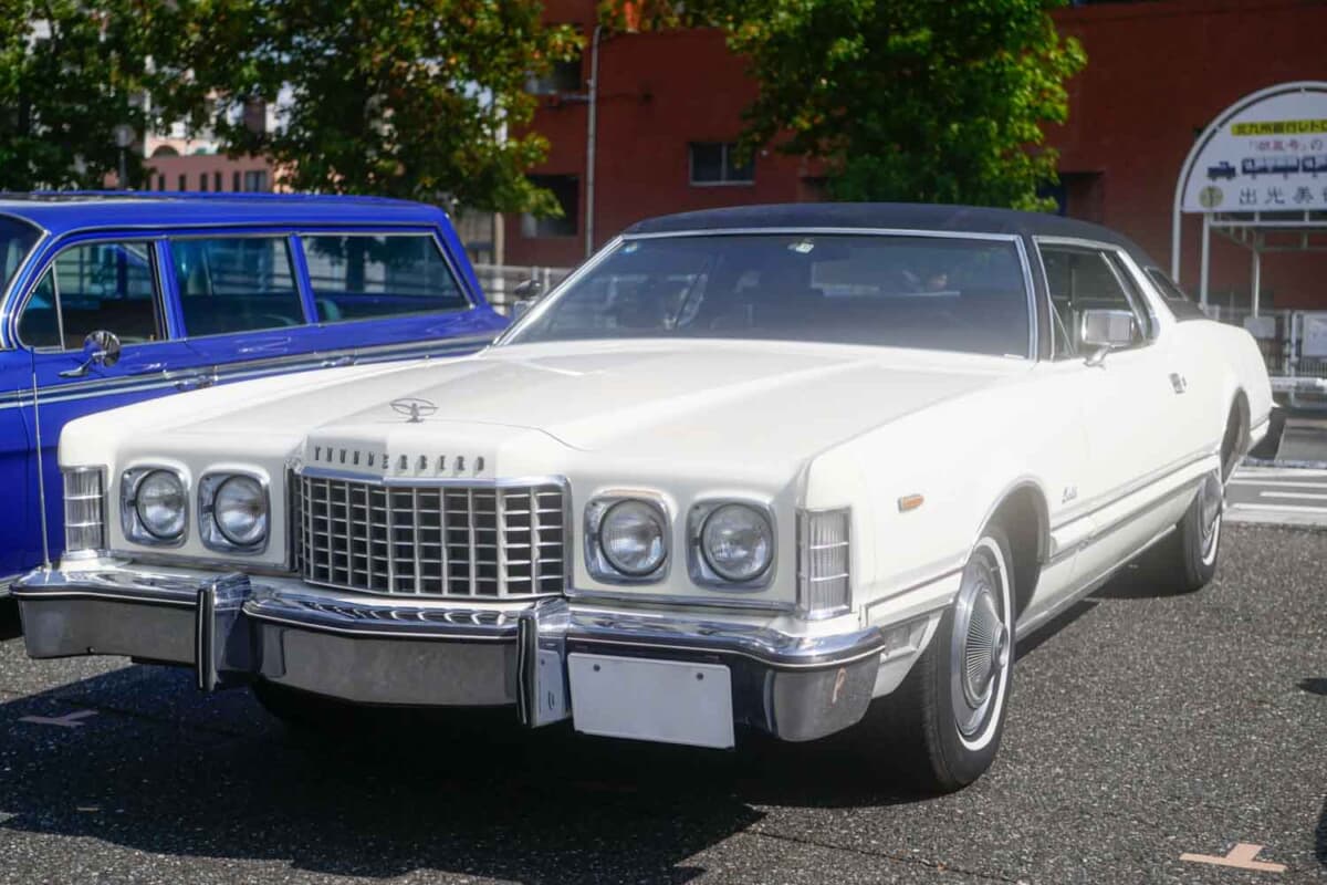 歴代車の中で最大サイズを誇る6代目は1976年まで生産された