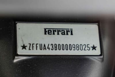 8万6250ユーロ（邦貨換算約1380万円）で落札されたフェラーリ「348スパイダー」（C）Courtesy of RM Sotheby's