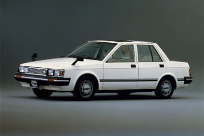 リベルタビラは、1982年に新登場した上級モデル