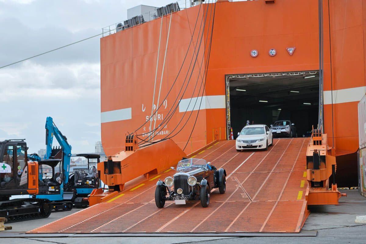 首都圏や東海・関西圏在住のエントラントは愛車を長距離フェリーで沖縄まで輸送