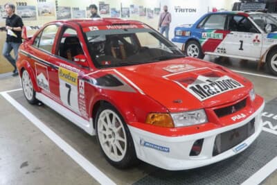 ピンバッジ・三菱ランサー緑の車ギャラン◇フランス限定ピンズ