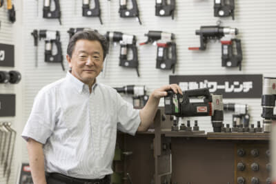 図面など引いたことがなかったという矢野大司郎氏だが、配属されたのは電動工具の開発であった