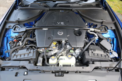 VR30DDTTエンジンは405psを発揮するV6ツインターボ