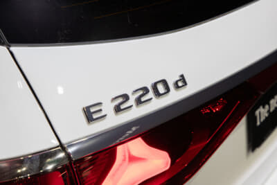 セダンの最上級グレードとなるプラグインハイブリッド車のE 350 e スポーツ Edition Star