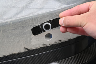 前期型向けとして、センサー取付部の穴を塞ぐダミーセンサーも付属する