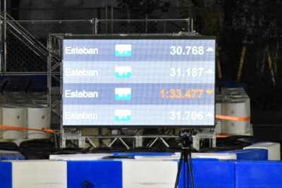 エステバン・オコン選手はEVカートで記録したタイムを上回り、30秒768と記録を更新